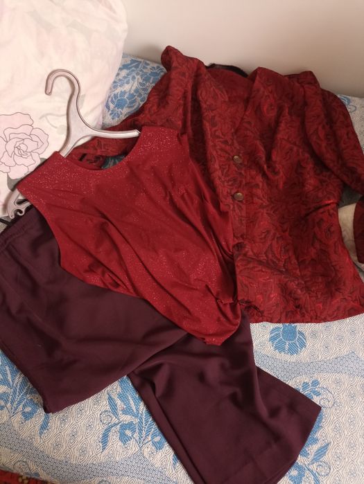 Брючный шелковый костюм