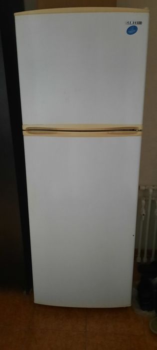 Продам холодильник б/у Samsung