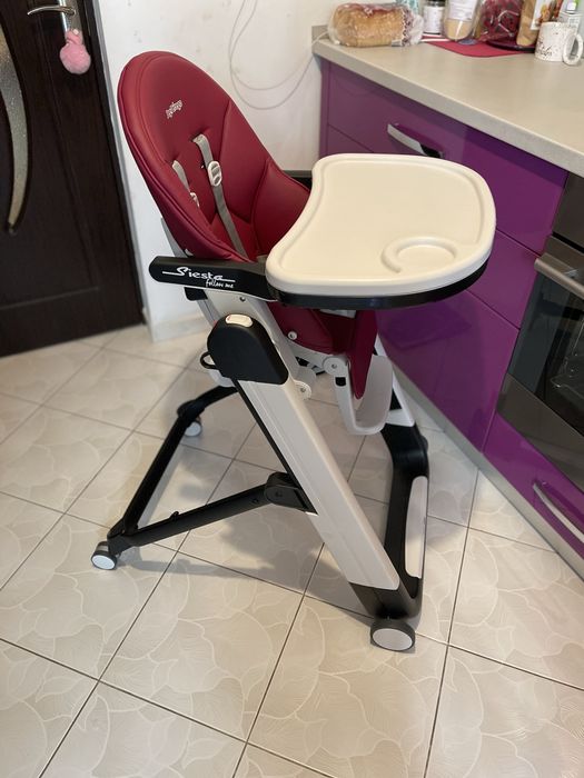 Scaun de masa Peg Perego Siesta 2 in 1 Follow me Berry