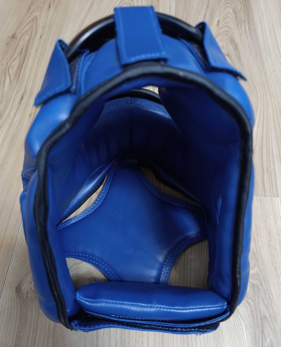 Casca cu grilaj Armura Dominator 2.0