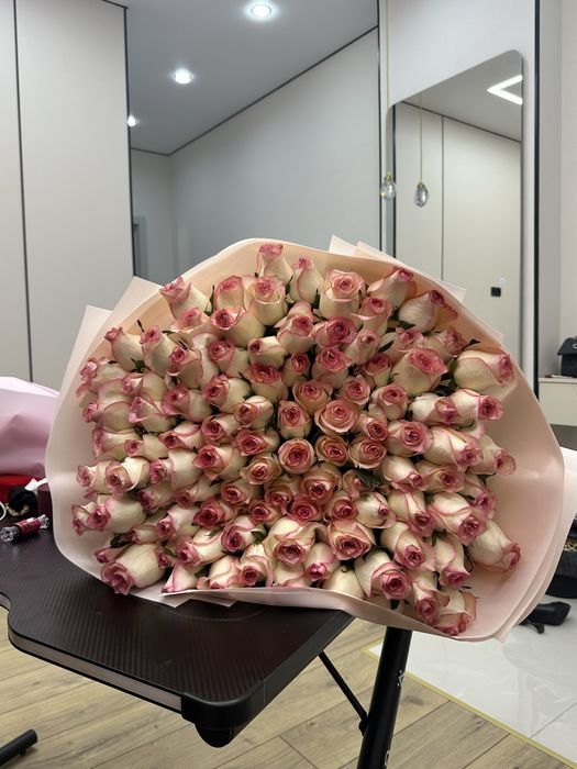 Цветы свежие розы 101