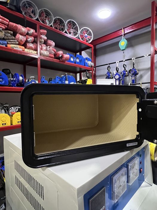 Сейф простой песок