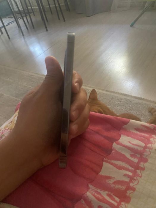 Айфон 12 про на продажу