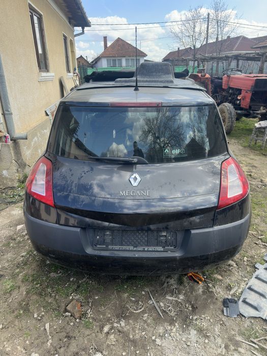 Vand intreg sau dezmembrez renault megan 2