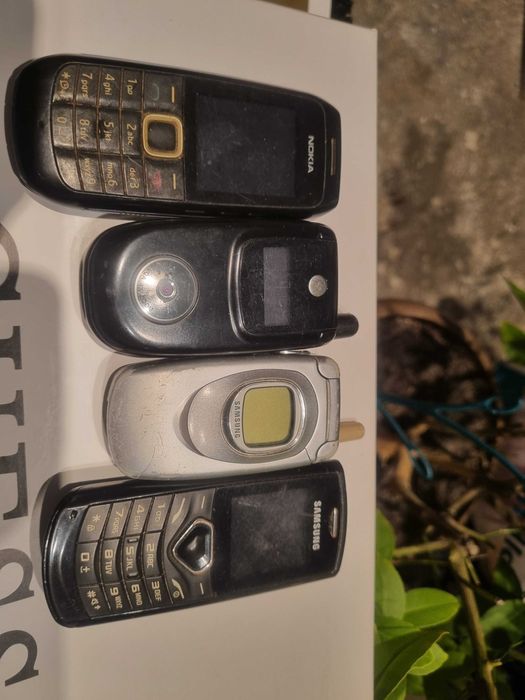Telefoane vechi salaj