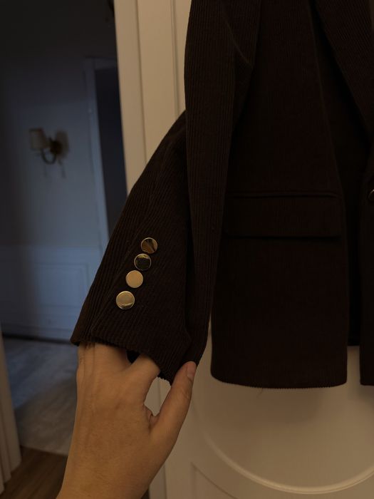 Продаётся женский пиджак