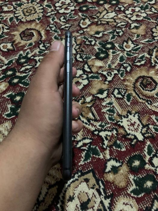 iPhone 8 plus sotiladi