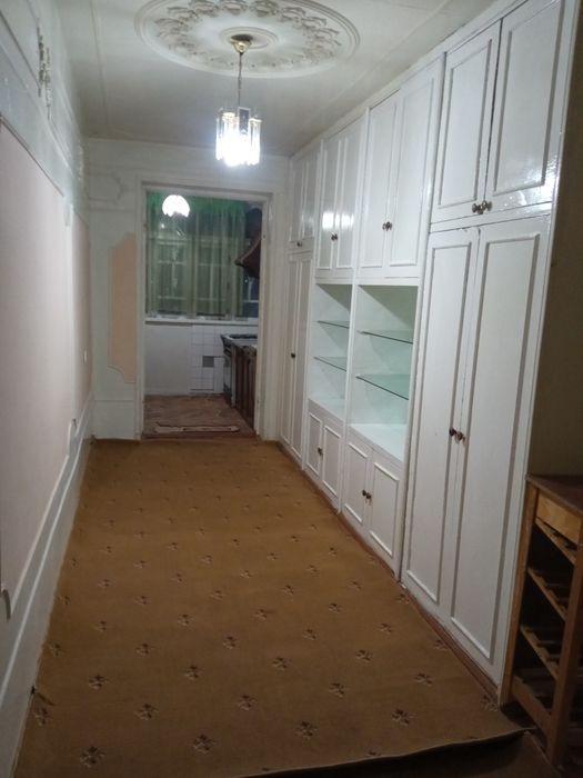 Срочна сдаётся 3 комнатная квартира адрес Аэропорт