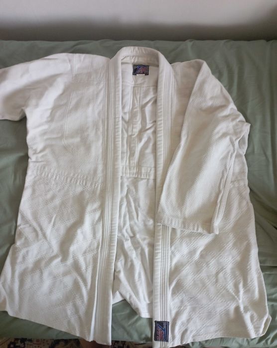 Кимоно 170\4 белого цветы