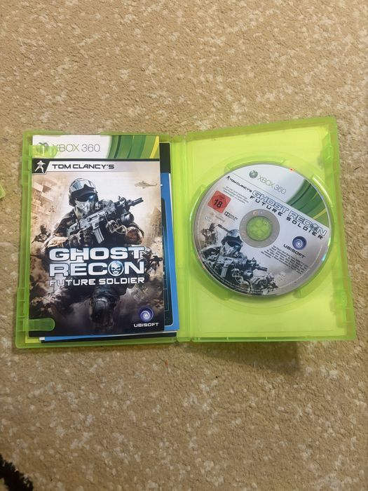 Xbox 360 + kinect+ 1 joystick+ 3 jocuri