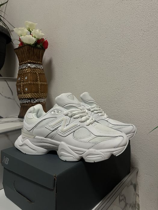 New Balance 9060 Triple White