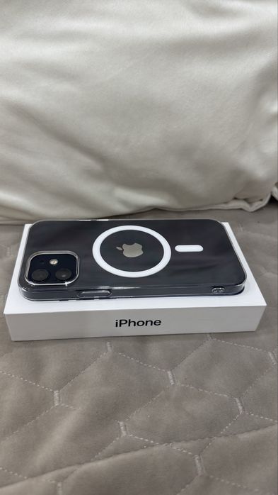 айфон 12 с коробкой в идеале