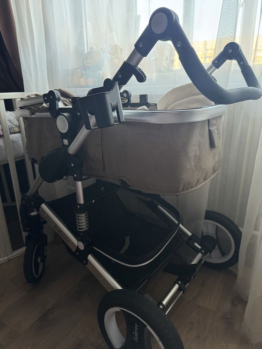 Продам коляску в отличном состоянии