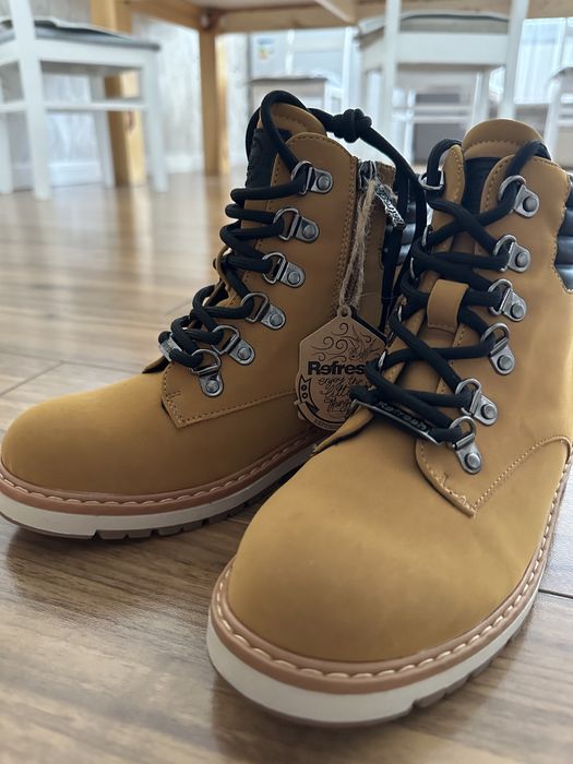 Продаю новую обувь