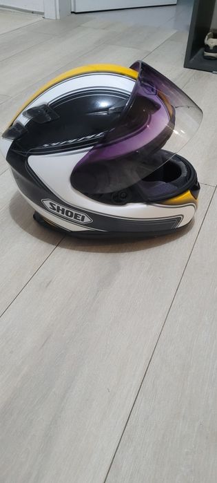 Vând casca moto Shoei mărime M