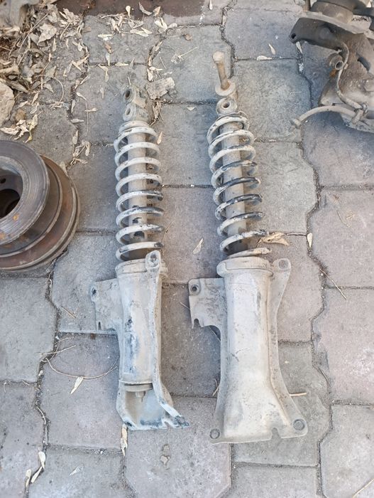 Запчасти на ауди 80 б4