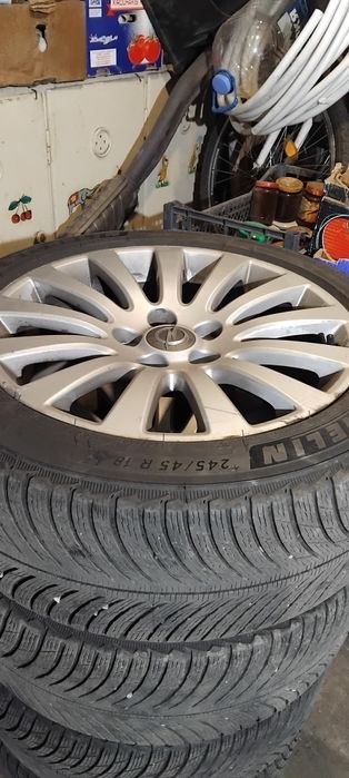 Гуми с джанти 245 45 18 Michelin