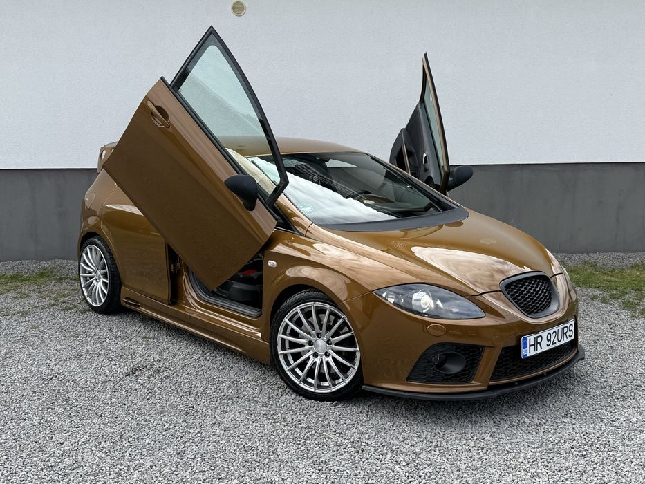 Seat Leon 1P 2.0d Lambo Doors Unicat