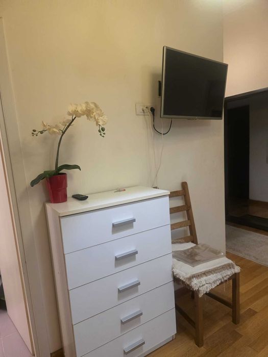 Inchiriez apartament 2 camere in vila, Bucuresti sector 2