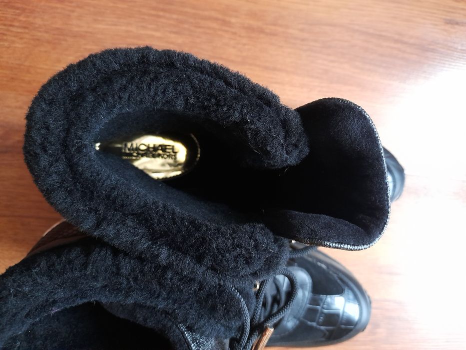 Michael Kors дамски зимни боти 39 номер.