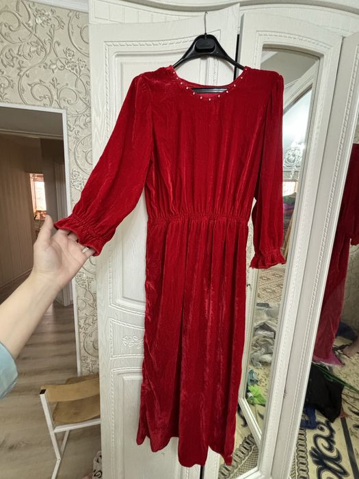 Платья и кофта,кюлот 42- 44-46 рр