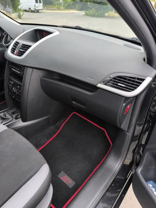 Peugeot 207 SW 1.4 i - PANORAMA