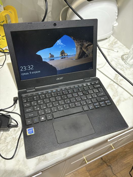 Ноутбук Acer Travelmate B