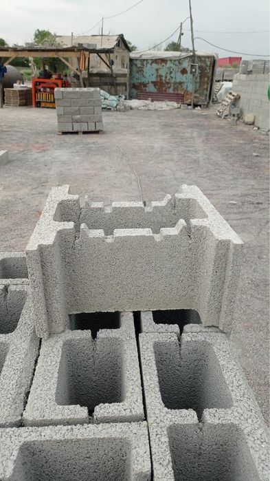 Фундаментные блоки ( несъемная опалубка)