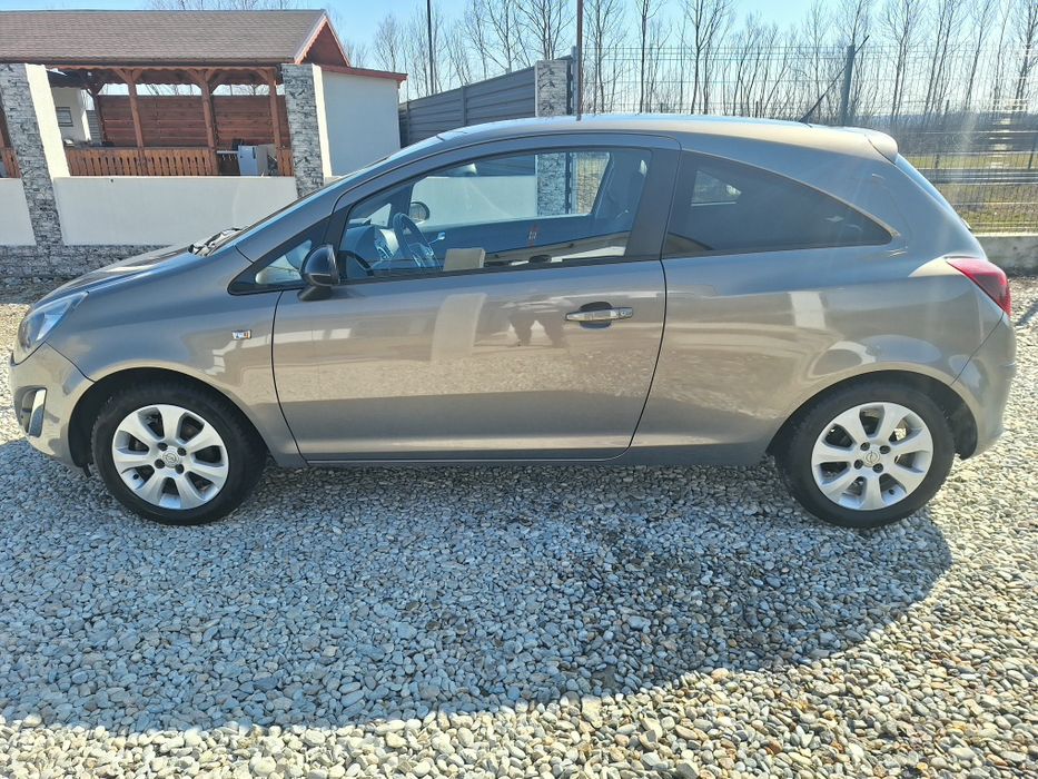Opel corsa automat euro 5