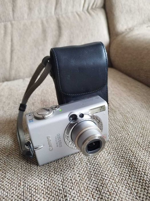 Canon Ixus 500 Camera foto/video digitala vintage Functionala