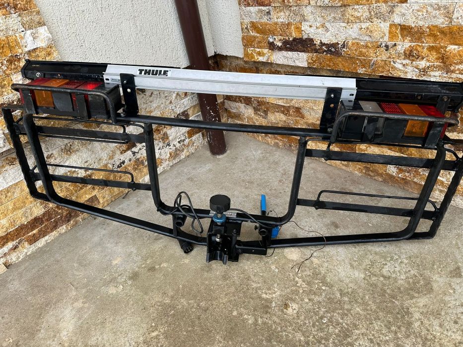 Vând suport auto Thulle pentru 2 biciclete