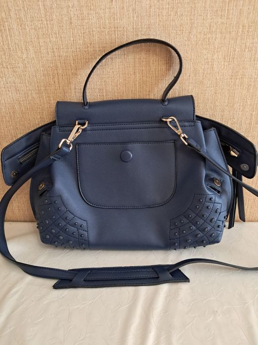 Аксессуары для дополнения образа.