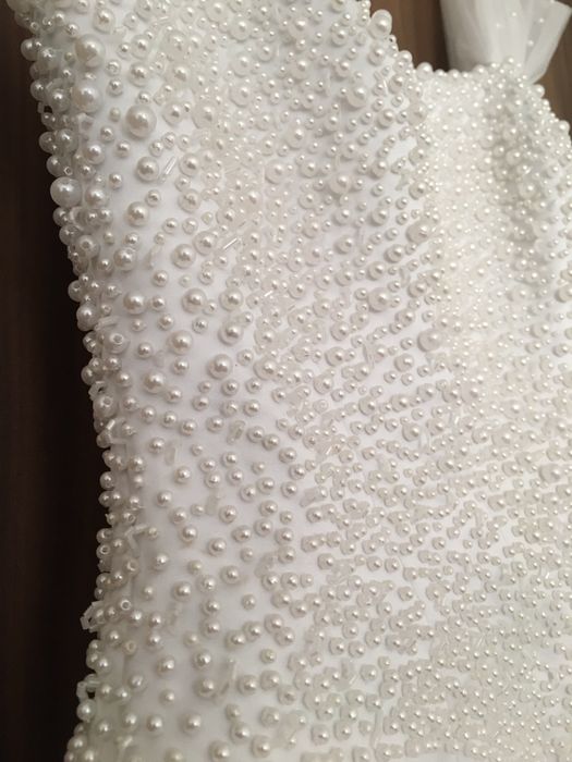 Vand rochie de mireasa impecabila! Model printesa