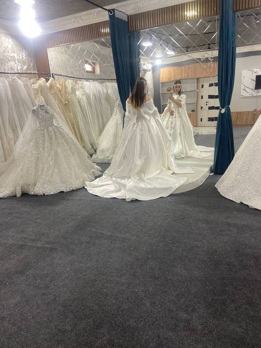 Yangi tuy liboslari xar xil turdagi yana kuylaklarimiz bor