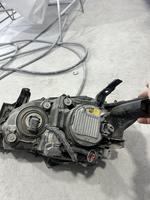 Фара Тойота 50 афс правый