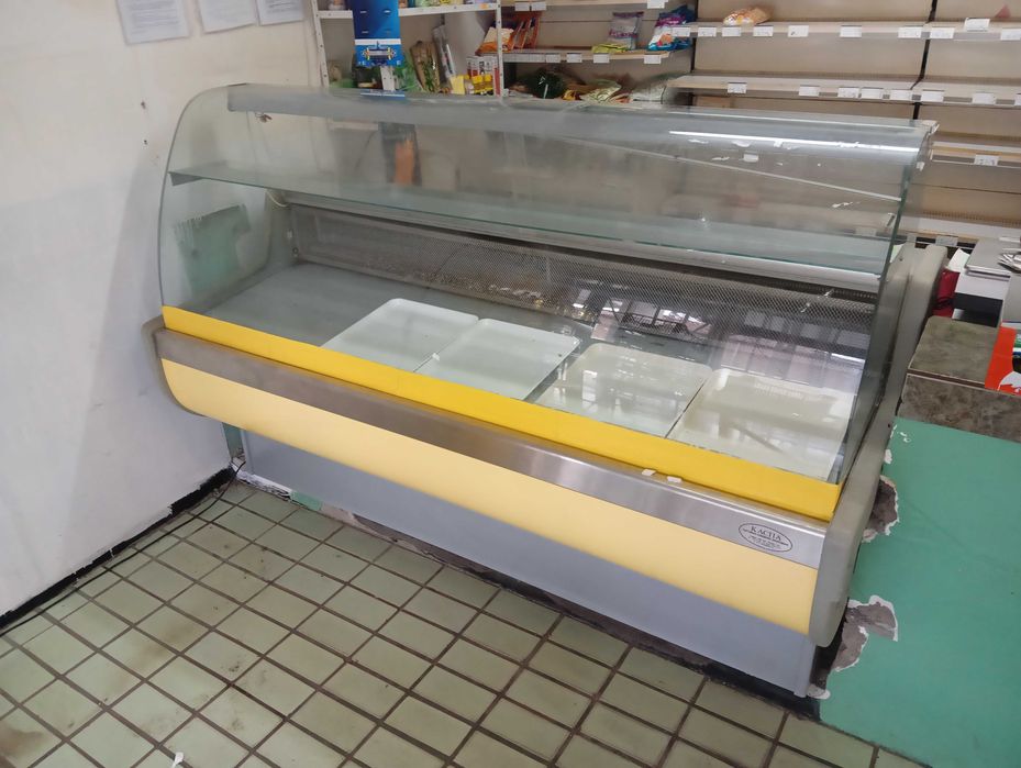 Хладилна витрина за хранителни продукти