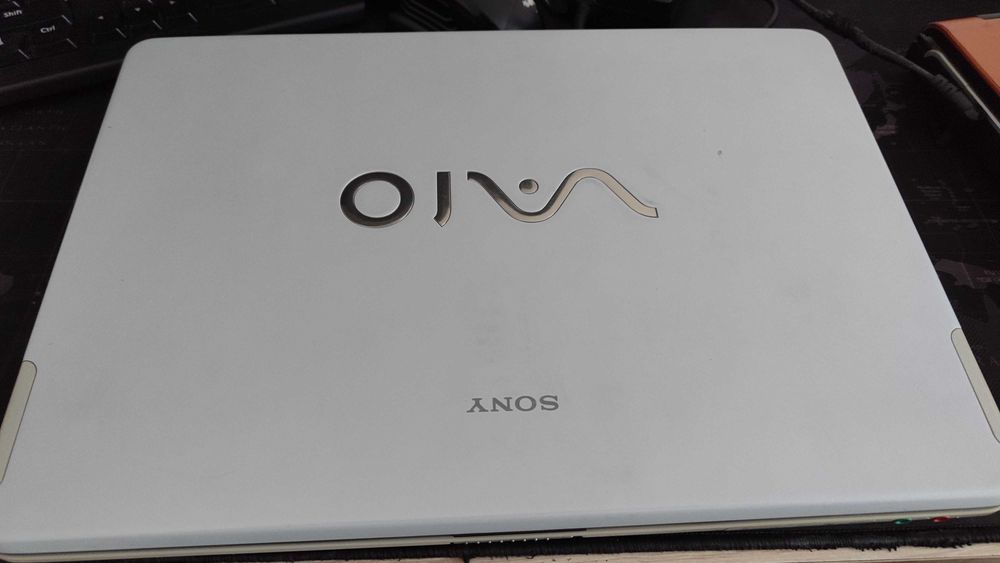 Продам ноутбук на запчасти