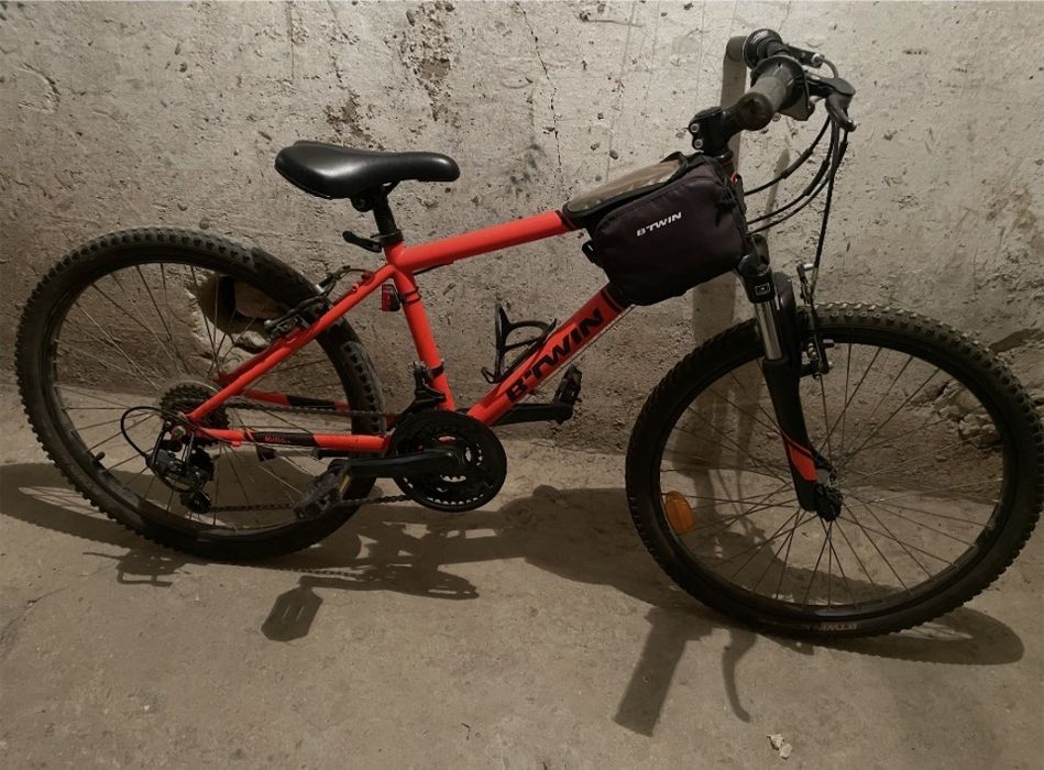 Bicicleta B-Twin Rockrider 500 de 24 inch