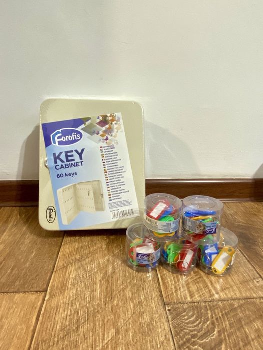 Продам ключница на 60 ключей