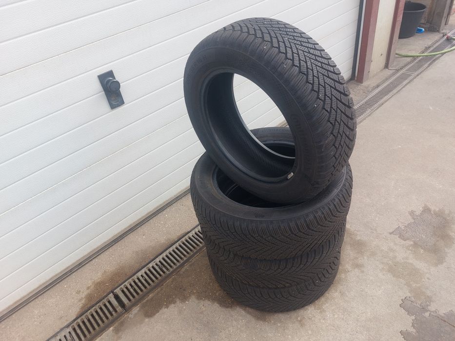 150 lei bucata! Set anvelope M+S/IARNA 205 55 16 Continental! 7 mm