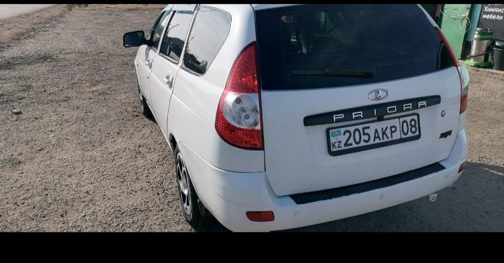 Продаю Приору (универсал)