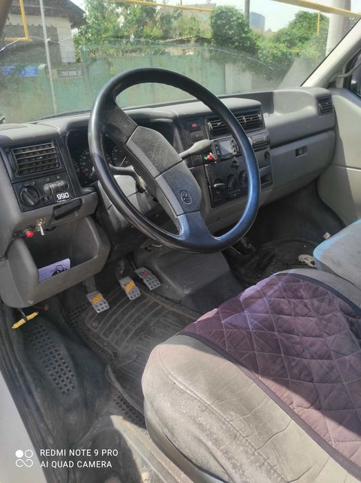 Продам машину Volkswagen Transporter