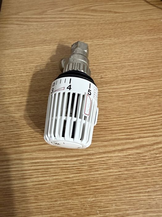 Cap termostatic cu ventil (robinet) termostatic pentru calorifer – Heimeier