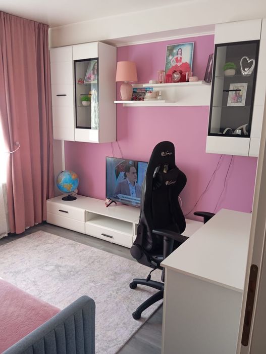 Vând apartament in Huedin