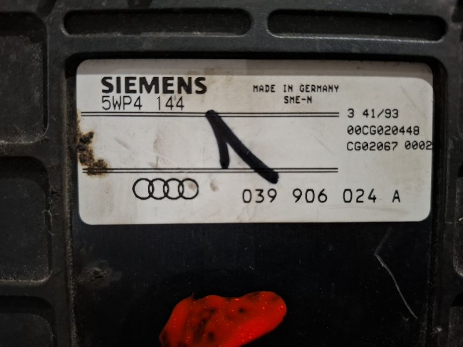 Блок управления двигателем 2,0 Ауди