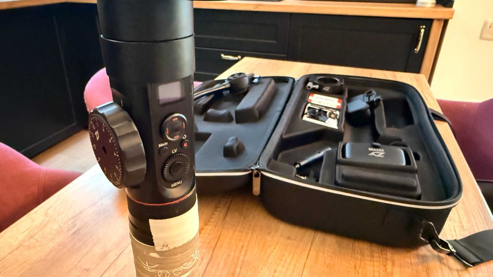 Zhiyun Tech Crane 2 - Gimbal cu servo follow focus tip DJI Ronin Rs2 Pro