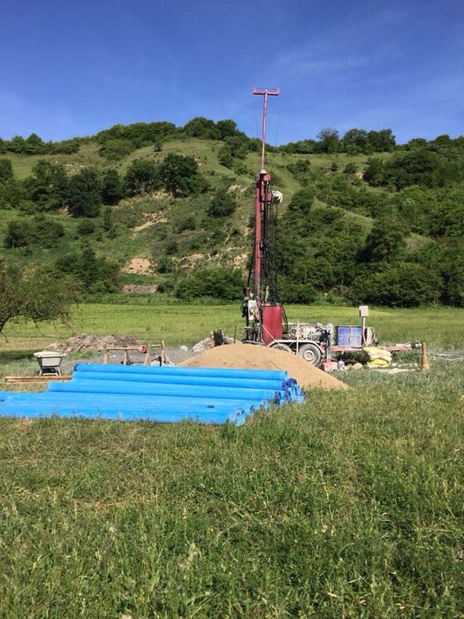 Puturi apa Foraje pentru pompe de caldura Forari apa