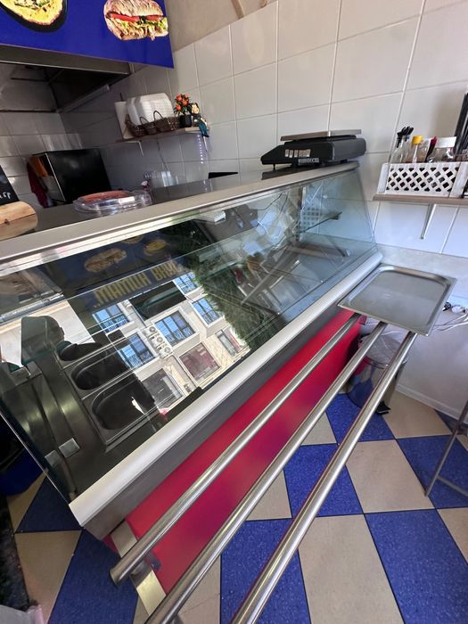 Продава се бизнес за бързо хранене – възможност и на части