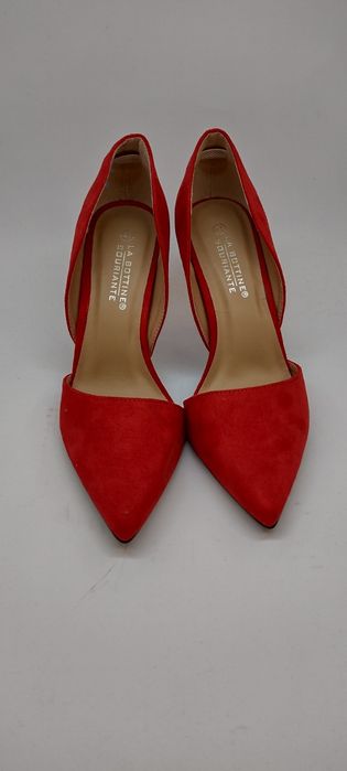 Дамски обувки на висок ток и чанта в червен велур