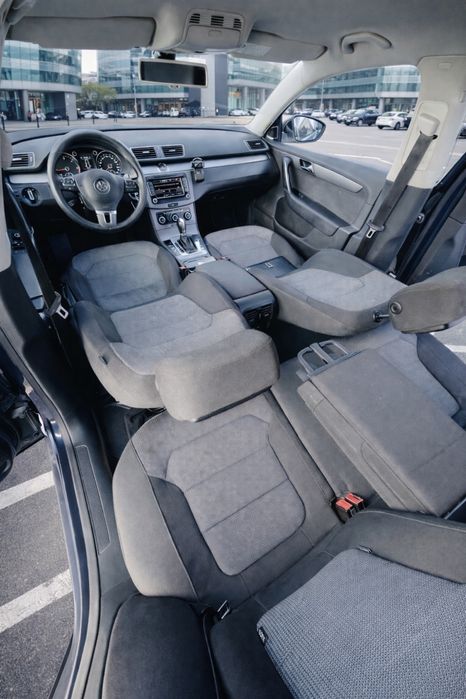 Volkswagen Passat BlueMotion B7 2.0  Automat 2011 Numere zoll valabile